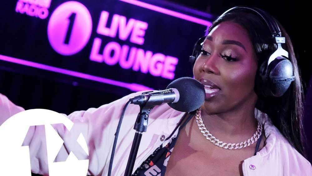 Ms Banks shines on 1xtra Live Lounge Photograph