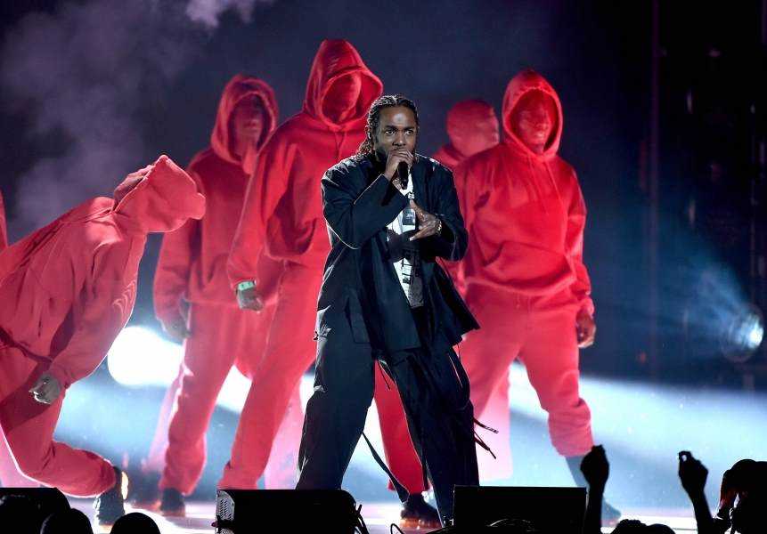 #WRITERSBLOCK: The Problem With The Grammy Awards Photograph