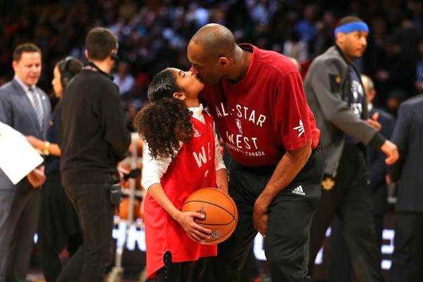 Kobe Bryant and daughter Gianna sadly die in Calabasas helicopter accident  Photograph