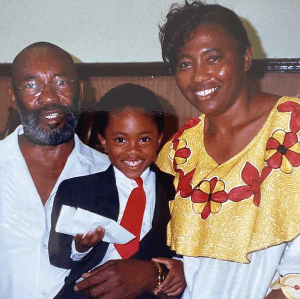 Osh's dad passes away due to Coronavirus  Photograph