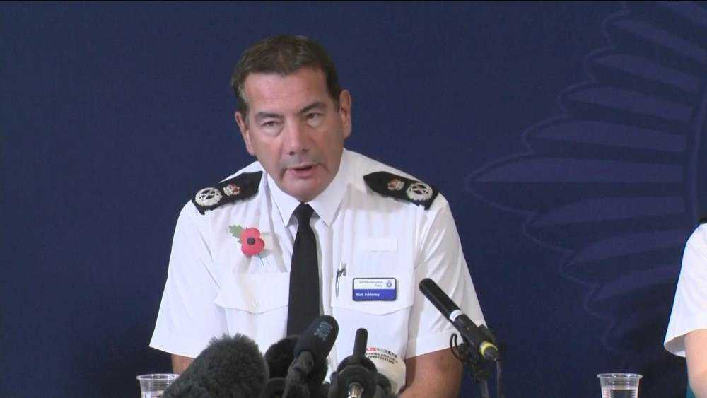 Awks.. Police backtrack after chief threatened to search shoppers' trolleys Photograph