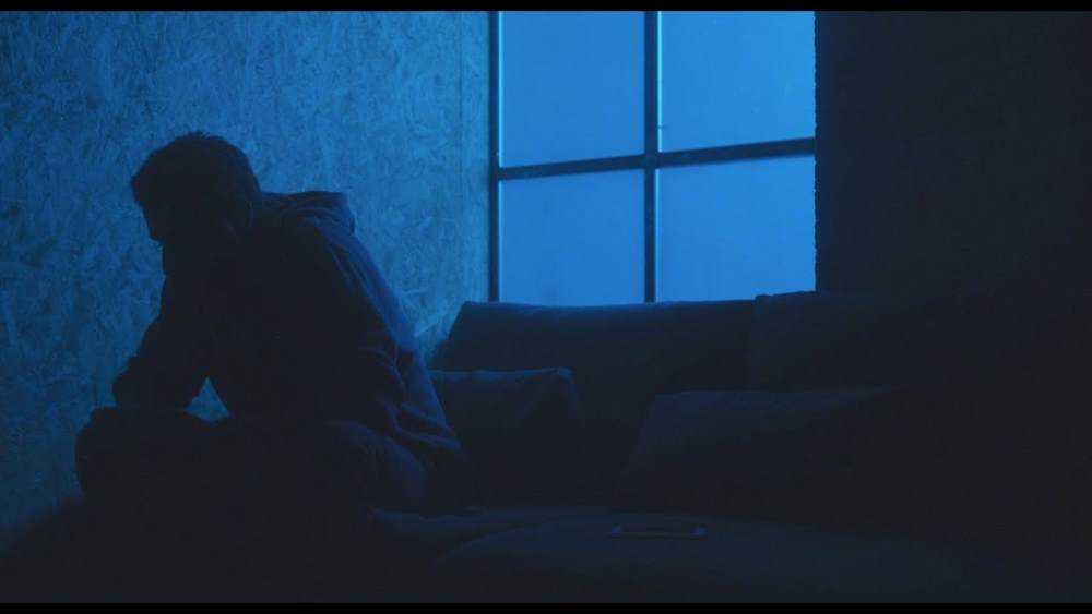 Jung Mergs unleashes 'Paranoia'  Photograph