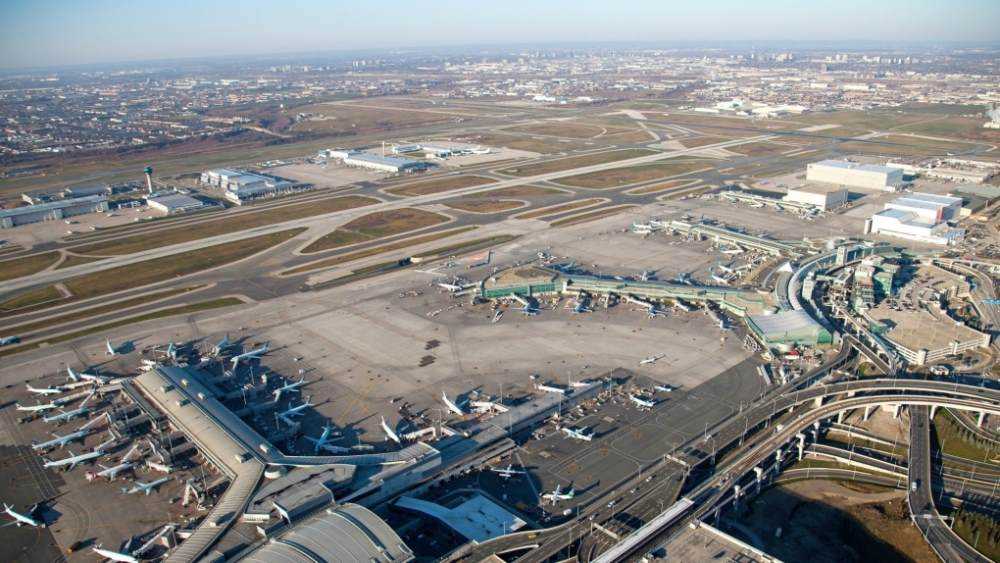 Passengers jumped from plane after Toronto crash  Photograph