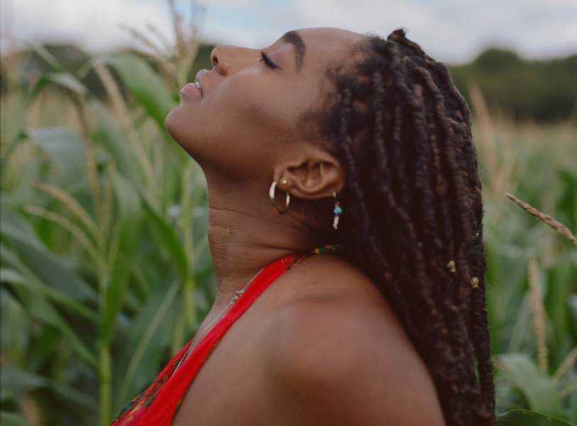 Raelle drops empowering track ‘Sundown’  Photograph