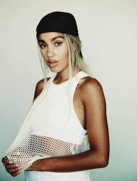 Abisha returns with 'Time Alone'  Photograph