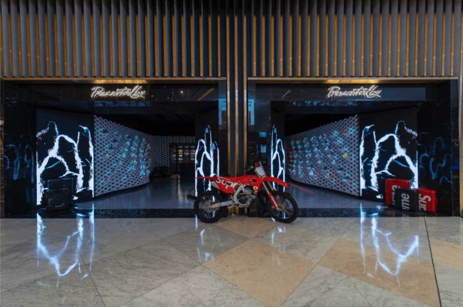 Presented by x Level Shoes has launched in Dubai Mall Photograph