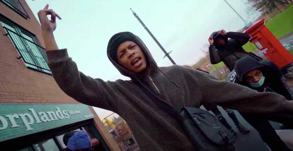 Izzie Gibbs drops another fresh release with 'BEAST' Photograph