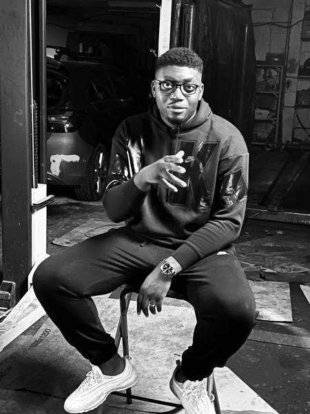 Franc White drops brand new music video 'Undeniable' Photograph
