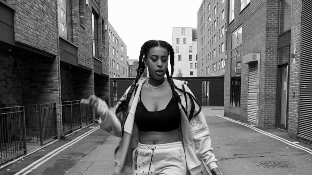 Victoria Jane unveils melodic ‘Loverboy Freestyle’ visuals  Photograph