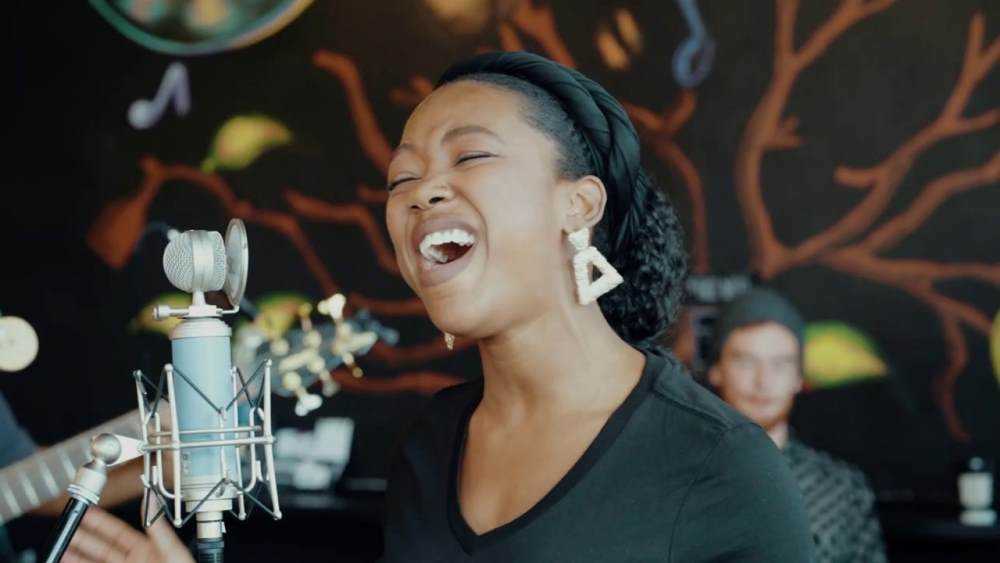 Lauren Eylise performs her original song Peaks & Valleys for the 2020 Tiny Desk Contest Submission Photograph