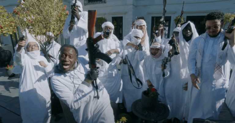 Backroad Gee joins forces with BG and TizzTrap for lively ‘A YO’ visuals  Photograph